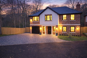 Photo 19- click for photo gallery